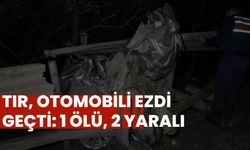 Şeker pancarı yüklü tır otomobili ezdi geçti: 1 ölü, 2 yaralı