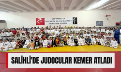 Salihli'de judocular kemer atladı