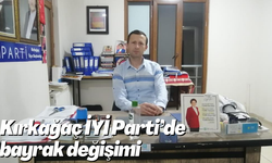 Kırkağaç İYİ Parti’de bayrak değişimi