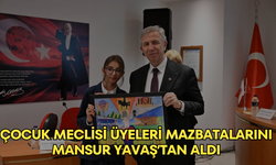 Çocuk Meclisi üyeleri mazbatalarını Mansur Yavaş’tan aldı