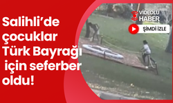 Salihli’nin duyarlı çocukları… Türk Bayrağı’nı böyle temizlediler