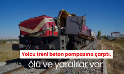 Yolcu treni beton pompasına çarptı, ölü ve yaralılar var