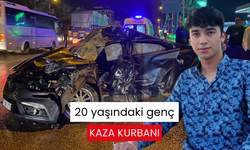 Tur otobüsü otomobille çarpıştı: 20 yaşındaki sürücü hayatını kaybetti