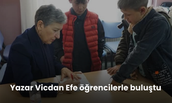 Yazar Vicdan Efe öğrencilerle buluştu