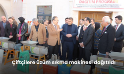 Üzüm Üreticilerine Müjde! Çiftçilere Üzüm Sıkma Makinesi Dağıtıldı