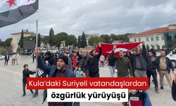 Kula’daki Suriyeli vatandaşlardan özgürlük yürüyüşü