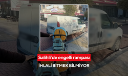 Duyarsız sürücüler tepki çekiyor… Salihli’de engelli rampası ihlali bitmek bilmiyor!