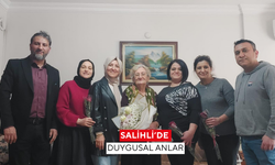 Salihli’de duygusal anlar… 33 yıl sonra öğretmenleri ile bir araya geldiler