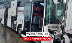 Yolcu otobüsü tıra çarptı: 8 yaralı