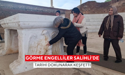 Görme engelliler Salihli’de, tarihi dokunarak keşfetti