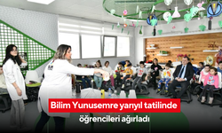 Bilim Yunusemre yarıyıl tatilinde öğrencileri ağırladı