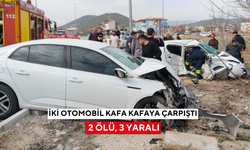 Feci kaza: iki otomobil  kafa kafaya çarpıştı, 2 ölü, 3 yaralı