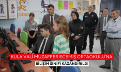 Kula Vali Muzaffer Ecemiş Ortaokulu’na bilişim sınıfı kazandırıldı