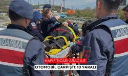 Hafif ticari araç ile otomobil çarpıştı: 10 yaralı