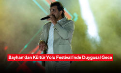 Bayhan, Manisa’daki on binlerce hayranıyla buluştu