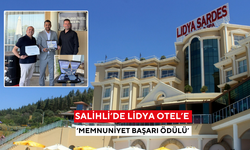 Salihli Lidya Otel’de, başarı ödülü gururu