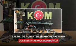 Salihli’de ruhsatsız silah operasyonu: Çok sayıda tabanca ele geçirildi