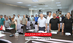 Kula’da CHP’li katip üyelerden toplu istifa | Siyasi dengeler gündemde