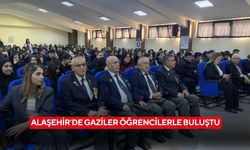 Alaşehir’de Gaziler öğrencilerle buluştu