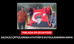 Salihli’de çiftçiler 09.05’te zeytin hasadını bırakıp Ata’ya saygı duruşunda bulundu