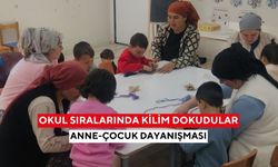 Aile yılına yakışan etkinlik! Anne ve çocuklar kilim dokudu...