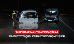 ‘Dur’ ihtarına uymayan minibüs kovalamaca sonrası durduruldu! Minibüste 7’si çocuk 20 düzensiz göçmen çıktı