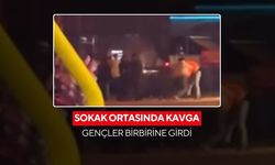 İki grup arasındaki sözlü tartışma kavgaya döndü...