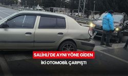 Salihli’de D300 karayolunda trafik kazası: 2 otomobil çarpıştı