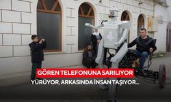 Sokakta gören dönüp bakıyor: Hurda parçalarla insan taşıyan robot yaptı