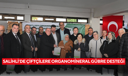 Salihli’de çiftçilere Organomineral Gübre desteği