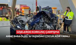 Gişelerde korkunç çarpışma: Anne baba öldü, 16 yaşındaki çocuk ağır yaralı