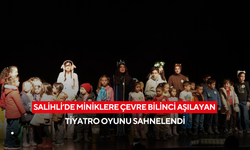 Salihli’de miniklere çevre bilinci aşılayan tiyatro oyunu sahnelendi
