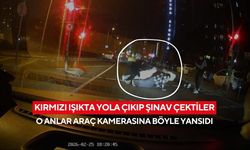 Kırmızı ışıkta şınav çektiler! Gençlerin yaya geçidindeki eğlenceli anları araç kamerasına yansıdı...