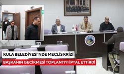 Başkan 10 dakika geç gelince Kula Belediye meclisi karıştı