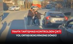 Trafik tartışması kontrolden çıktı: Yol ortası boks ringine döndü