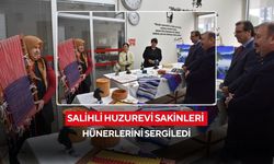 Salihli'de huzurevi sakinleri hünerlerini sergiledi