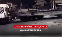 Okul servisine tren çarptı: o anlar kamerada