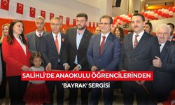 Salihli’de anaokulu öğrencilerinden ‘Bayrak’ sergisi