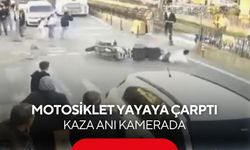 Motosiklet yayaya çarptı: Kaza anı kamerada