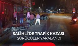 Salihli’de motosiklet ile otomobil çarpıştı: Sürücüler yaralandı