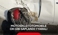 Motosiklet otomobile ok gibi saplandı