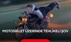 Canını hiçe saydı, trafiği tehlikeye düşürdü