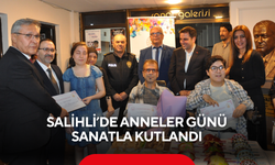Salihli’de Anneler Günü Sanatla Kutlandı