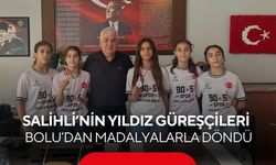 Salihli’nin yıldız güreşçileri, Bolu’dan madalyalarla döndü