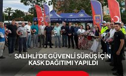 Salihli’de motosiklet sürücülerine kask dağıtıldı