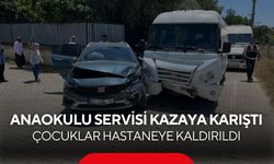 Servis aracı ile otomobil çarpıştı... 7’si anaokulu öğrencisi 9 yaralı!