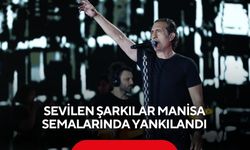 Sevilen şarkılar Manisa semalarında yankılandı