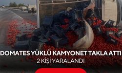 Domates yüklü kamyonet takla attı! Araç hurdaya döndü, 2 yaralı...