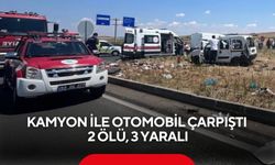 Kamyon ile otomobil çarpıştı: 2 ölü, 3 yaralı