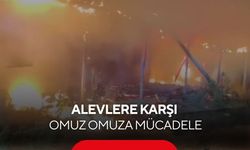 Alevlere karşı omuz omuza mücadele! Ahır yangını güçlükle söndürüldü...